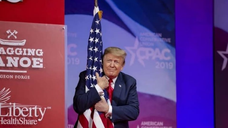 Koronavirus se v USA mění ve volební téma